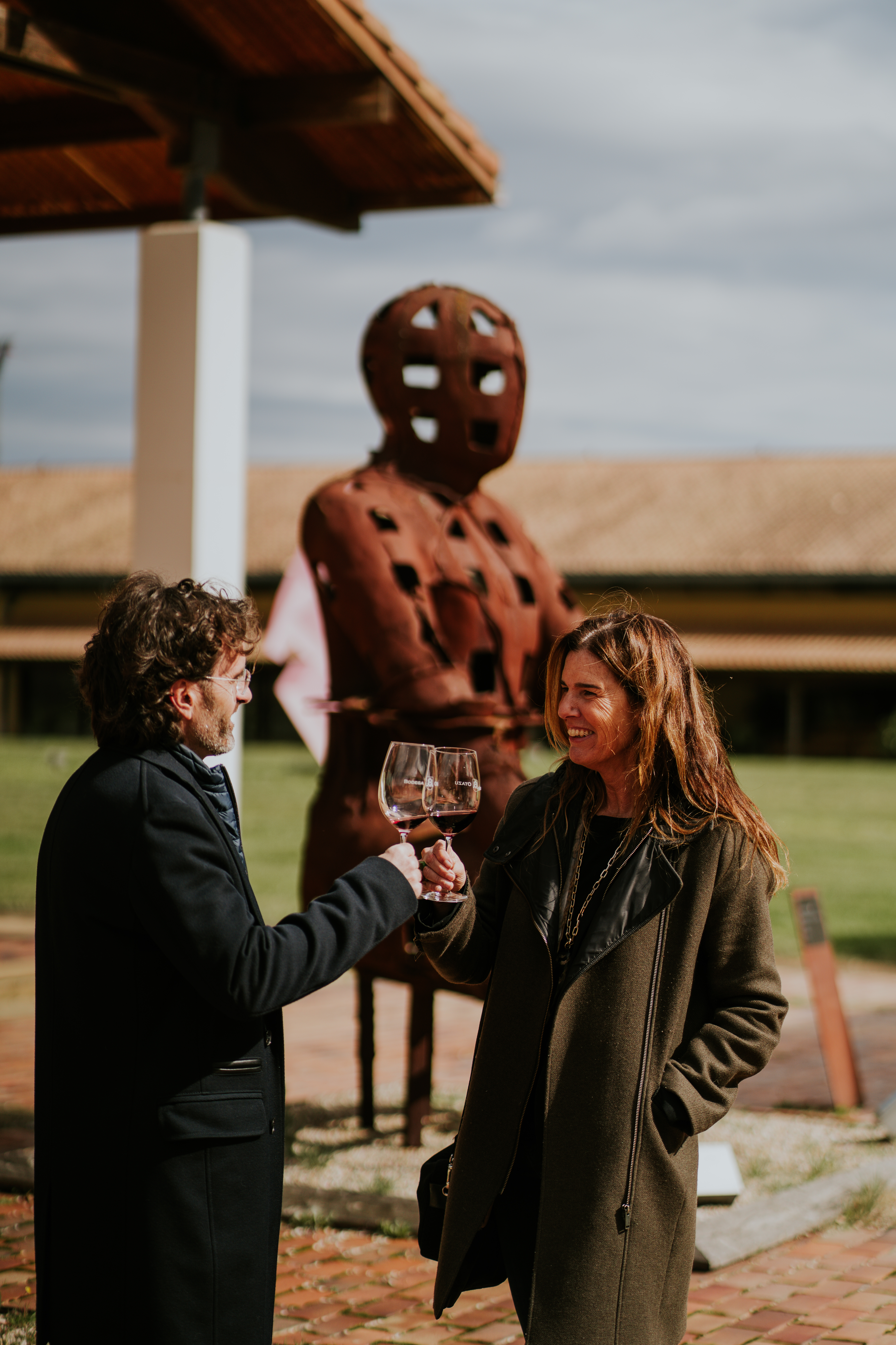 Otazu celebra San Valentín con una experiencia entre vino, arte y gastronomía