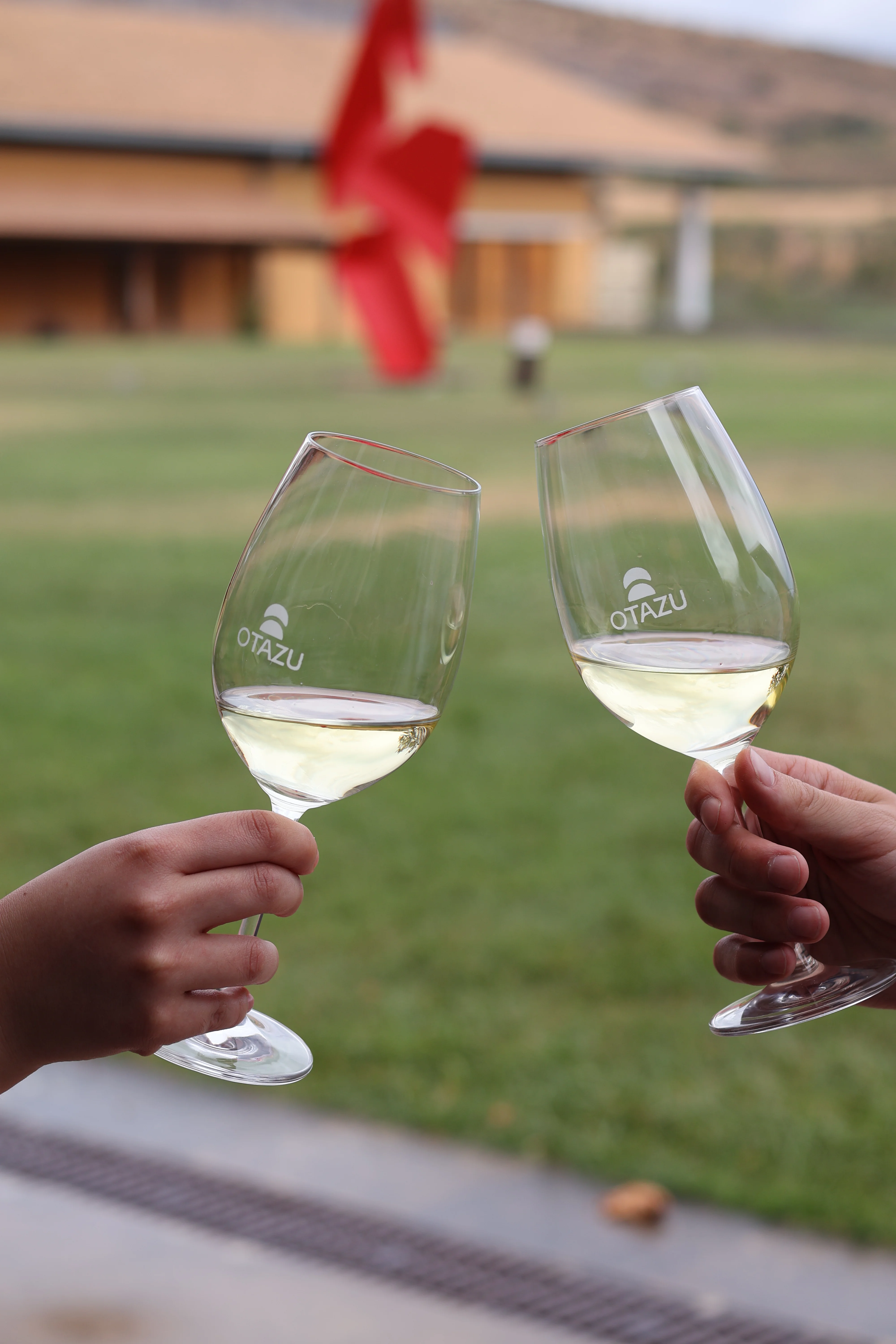 Otazu: Una escapada veraniega donde el vino, el arte y la naturaleza se funden en armonía